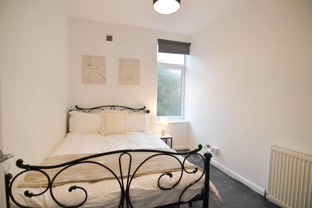 Contemporary 3 Bedroom Flat Kirkcaldy Exterior photo